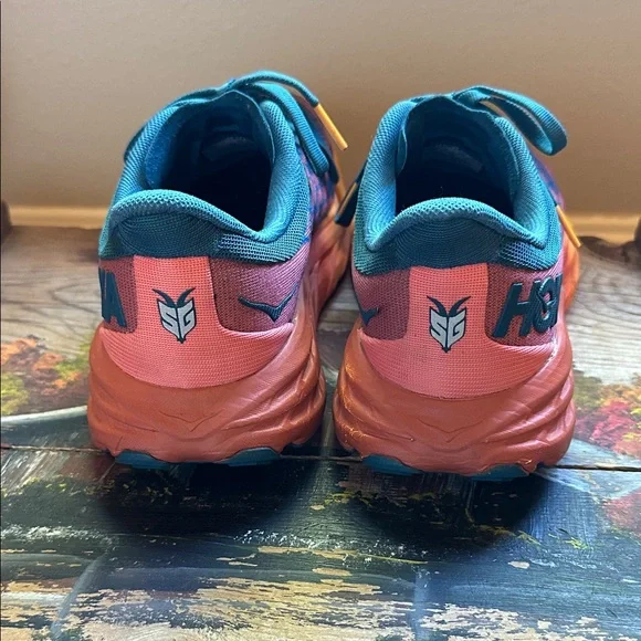 Hoka Women’s Speedgoat 5 Low Trail-Running Shoes V519 W234 - Picture 2 of 9